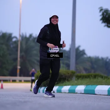 Runner Photo 7486132