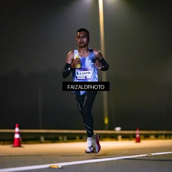 Runner Photo 7486135