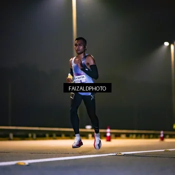 Runner Photo 7486137