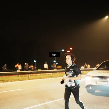Runner Photo 7486140