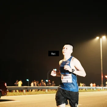 Runner Photo 7486208