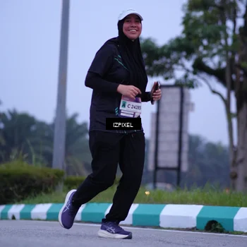 Runner Photo 7486246