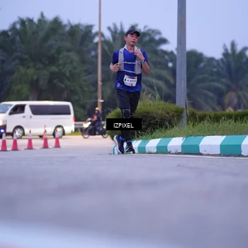 Runner Photo 7486293
