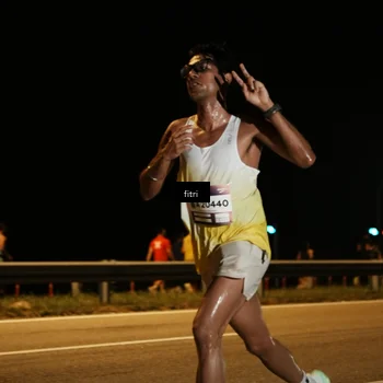 Runner Photo 7486315