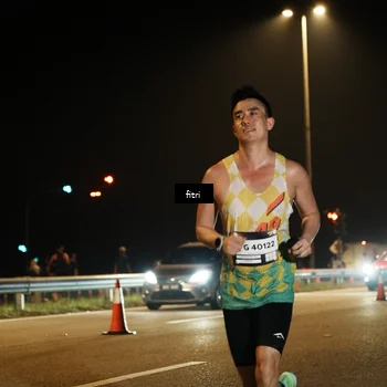 Runner Photo 7486352