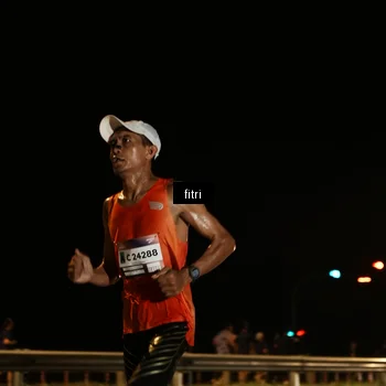 Runner Photo 7486363