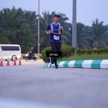 Runner Photo 7486367