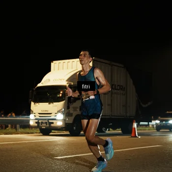 Runner Photo 7486411