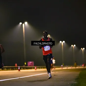 Runner Photo 7486500