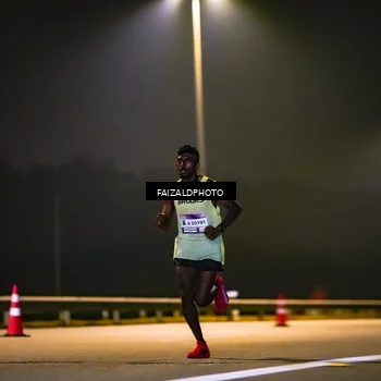 Runner Photo 7486515