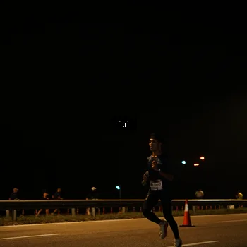 Runner Photo 7486612