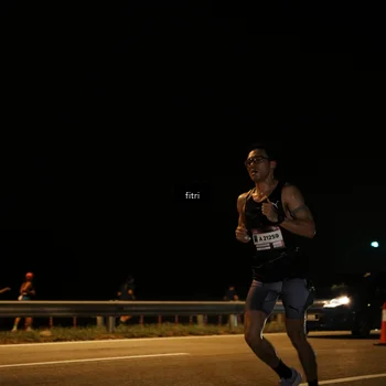 Runner Photo 7486687