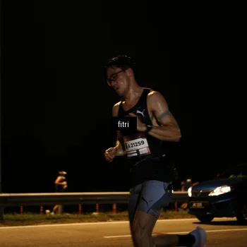 Runner Photo 7486738