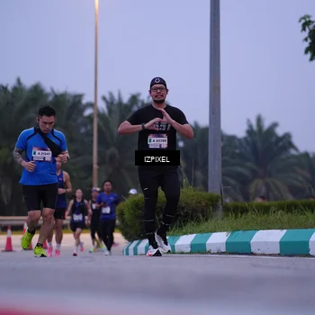 Runner Photo 7486757