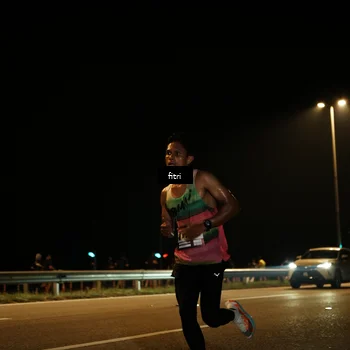 Runner Photo 7486805