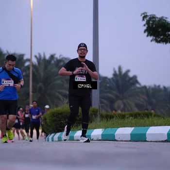 Runner Photo 7486820