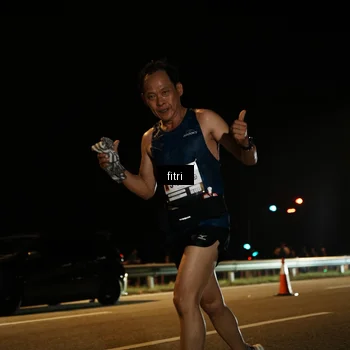 Runner Photo 7486843