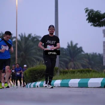 Runner Photo 7486857