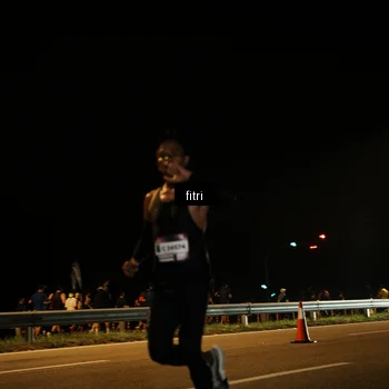 Runner Photo 7486873