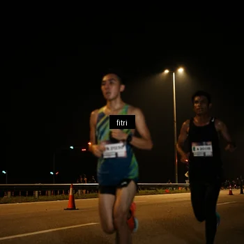 Runner Photo 7486915