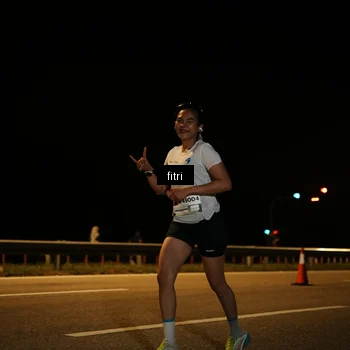 Runner Photo 7486963