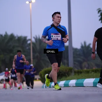 Runner Photo 7486979