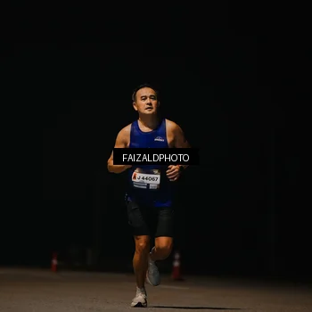 Runner Photo 7487009