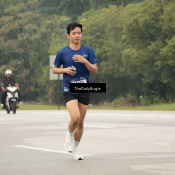 Runner Photo 7487019