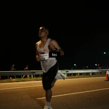 Runner Photo 7487026