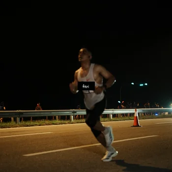Runner Photo 7487028