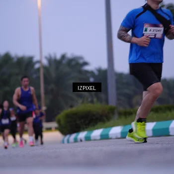 Runner Photo 7487034