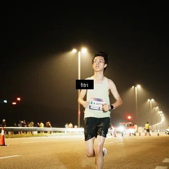 Runner Photo 7487051