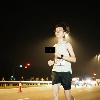 Runner Photo 7487052