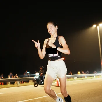 Runner Photo 7487074