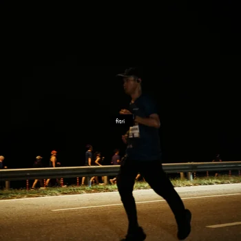 Runner Photo 7487083