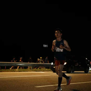Runner Photo 7487112