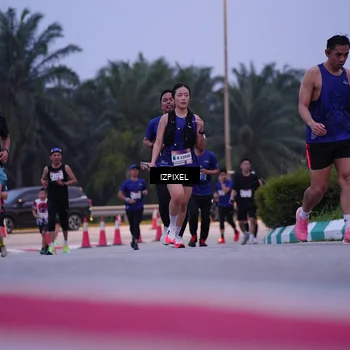 Runner Photo 7487129