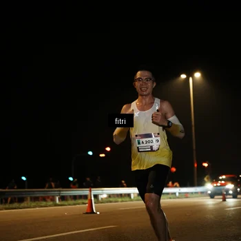Runner Photo 7487159