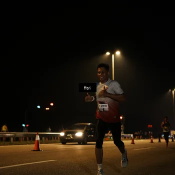 Runner Photo 7487175