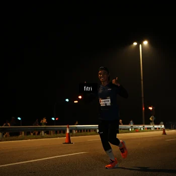 Runner Photo 7487194