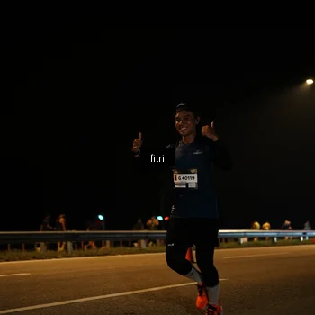 Runner Photo 7487195