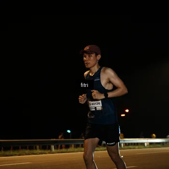 Runner Photo 7487196