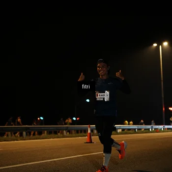 Runner Photo 7487201