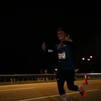 Runner Photo 7487204