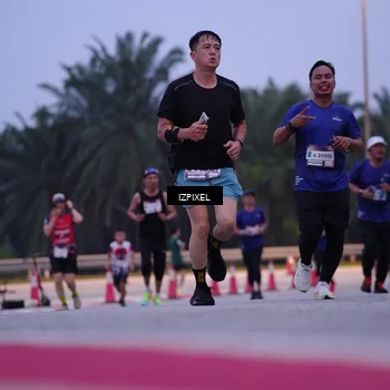 Runner Photo 7487208
