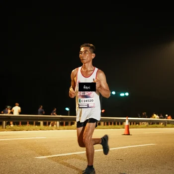 Runner Photo 7487216