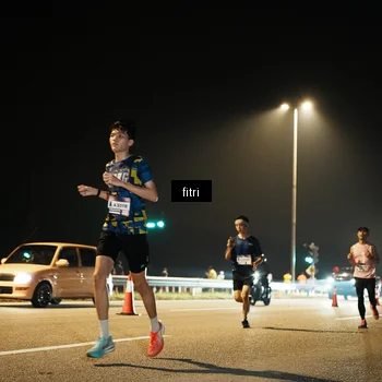 Runner Photo 7487239