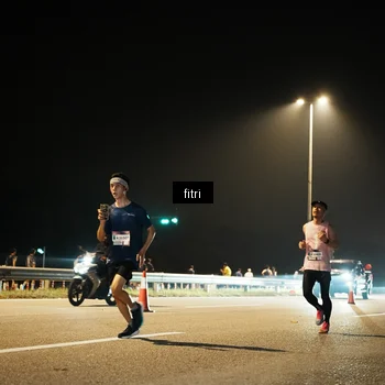 Runner Photo 7487243