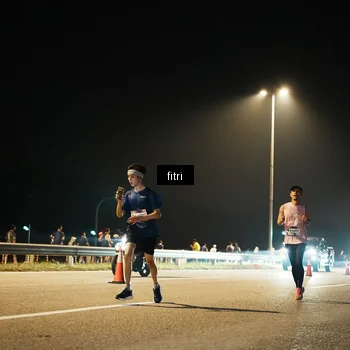 Runner Photo 7487245