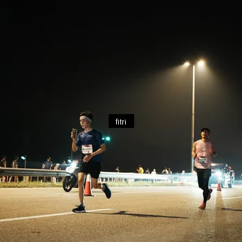 Runner Photo 7487247